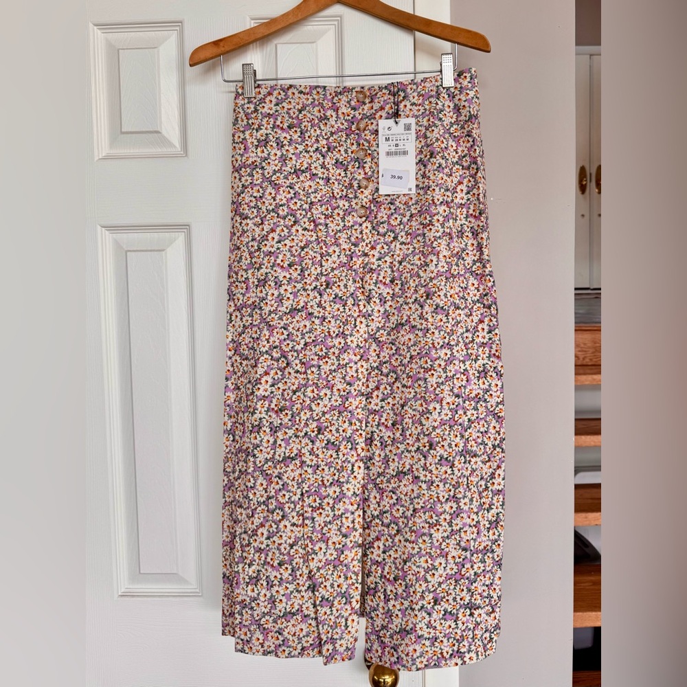 Zara Purple and White Midi Pencil Skirt for Casual Resort Wear